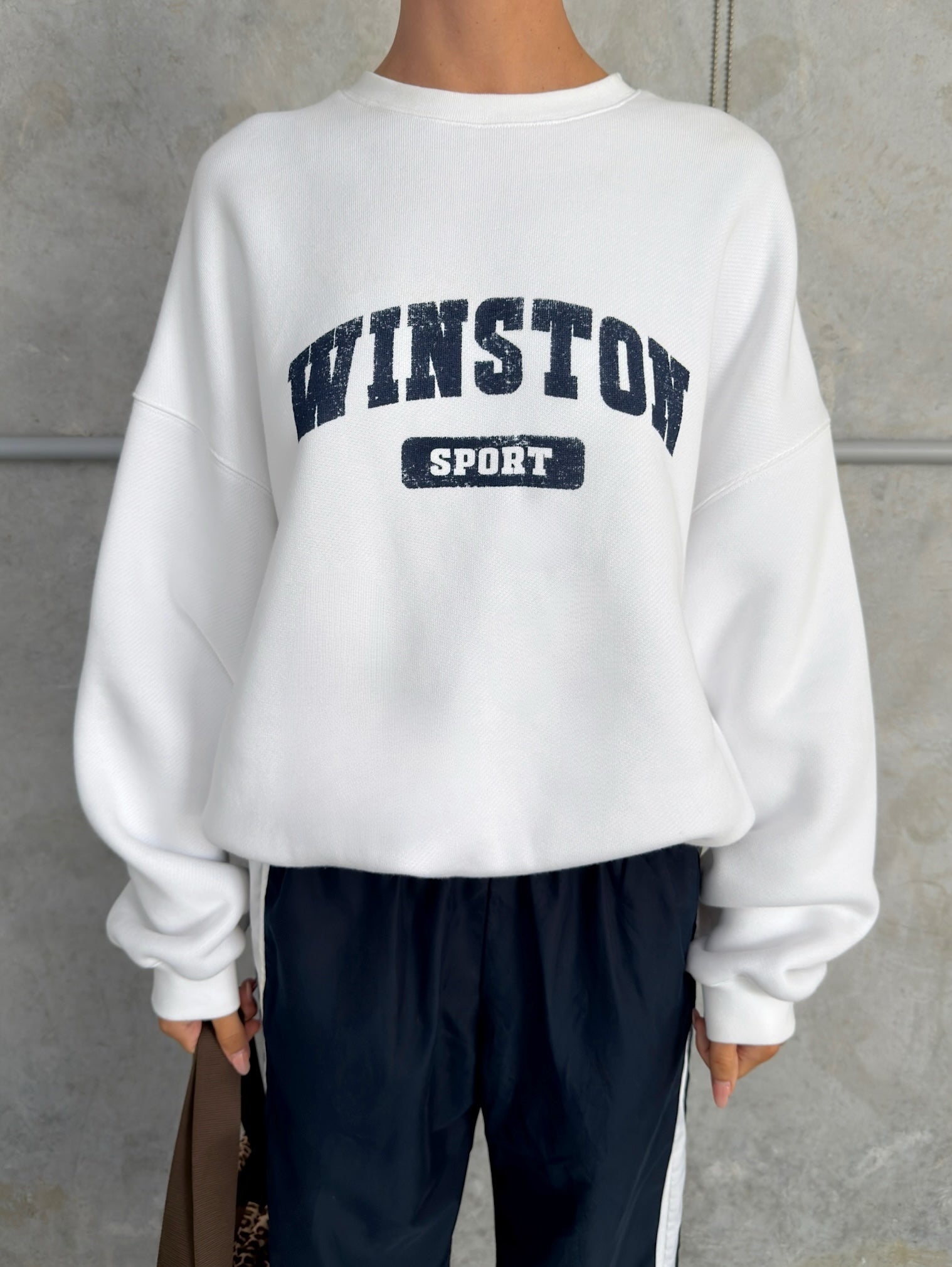 COLLEGE CREWNECK - WHITE