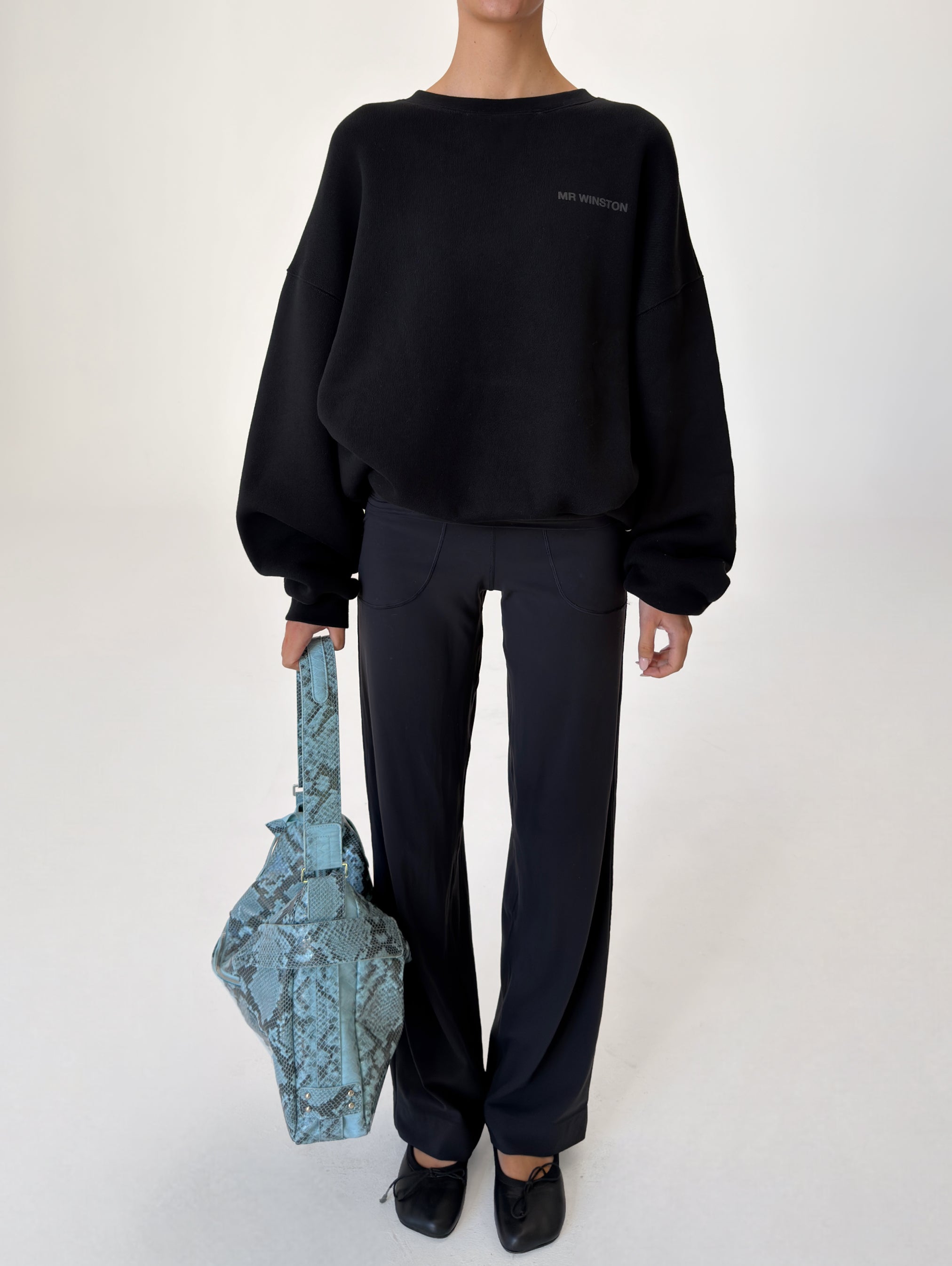PUFF CREWNECK - BLACK